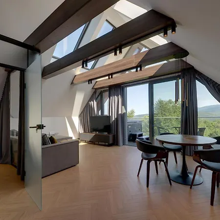 Rentplanet - Kras 公寓