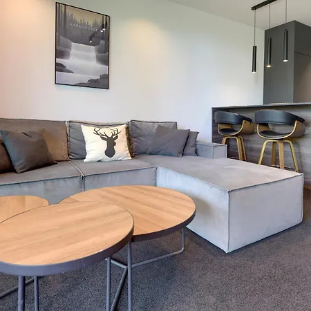 Rentplanet - Kras 公寓