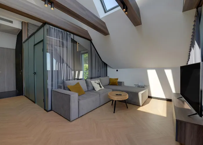 Rentplanet - Kras Apartment *